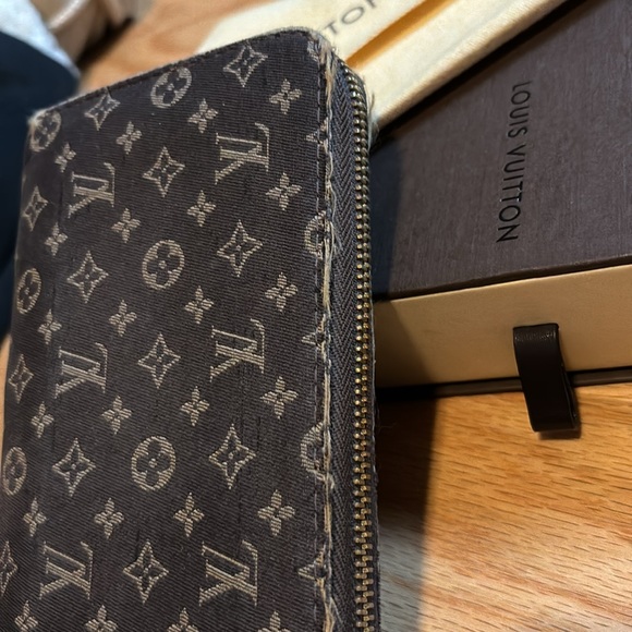 Louis Vuitton wallet - Picture 7 of 8